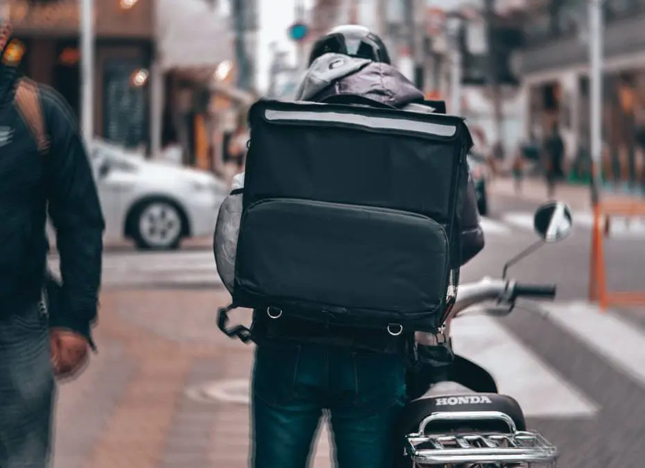 What are your options for food delivery insurance add on or cover for motorcycle insurance in Singapore. Learn more on what should make sure when you buy.